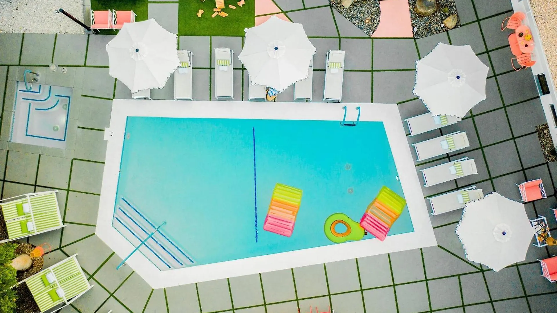 3 Private Rooms At The Wesley Hotel Perfect For Group Stays Palm Springs