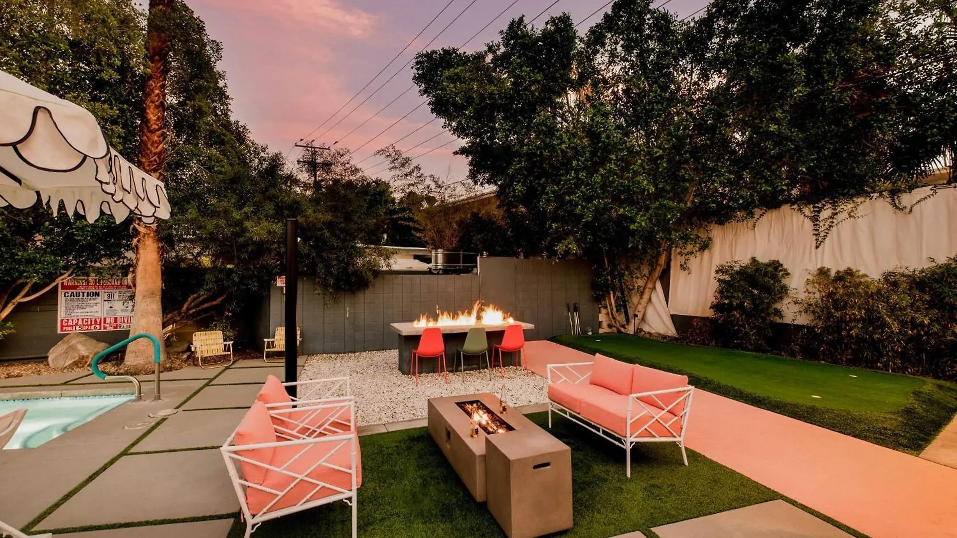 3 Private Rooms At The Wesley Hotel Perfect For Group Stays Palm Springs États-Unis